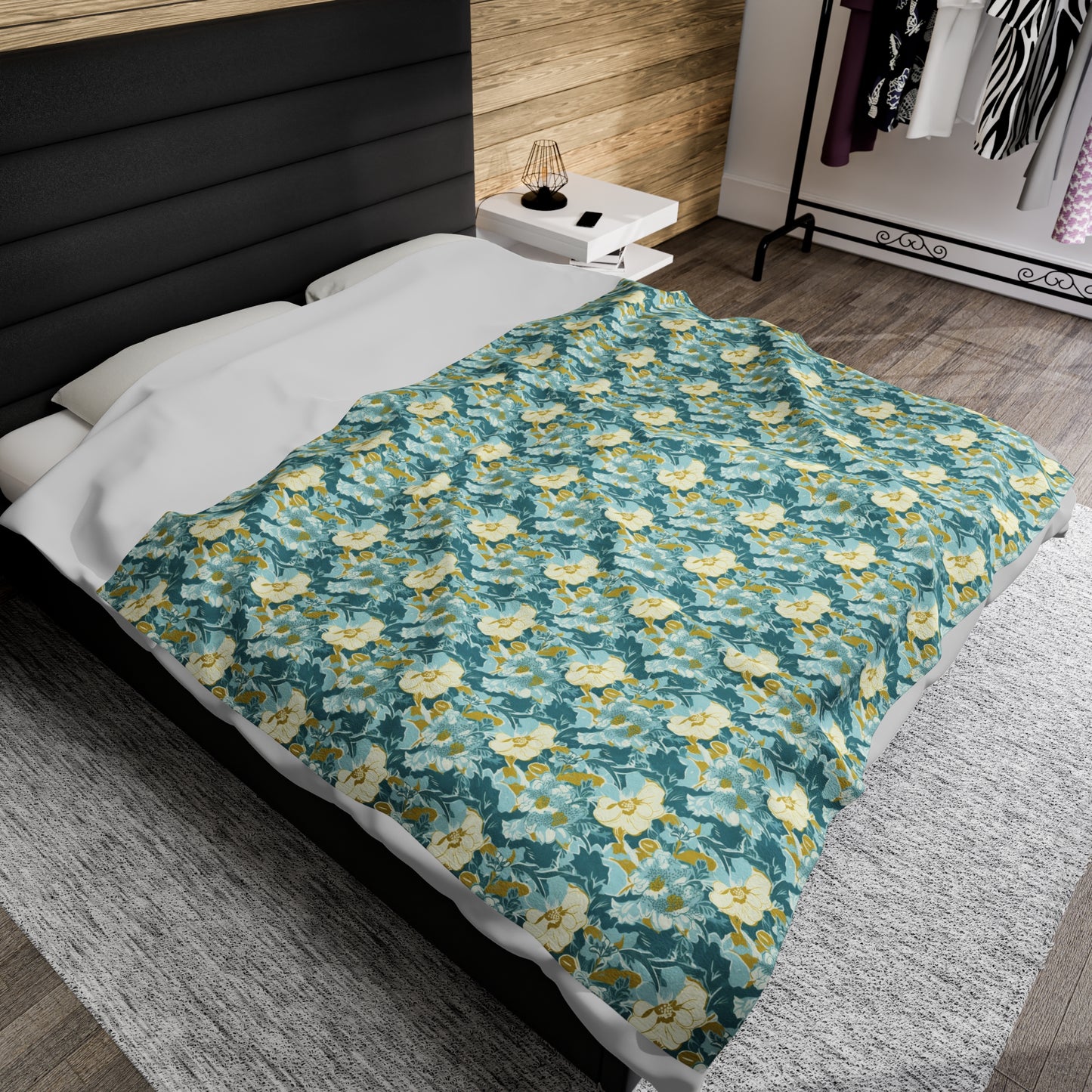 Green and Yellow Floral Pattern Plush Blanket